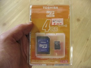 2010 0513 300x225 東芝 microSDカード４GB　デジカメ用に購入