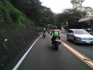 2010 0719 01 300x225 伊豆にツーリング行ってきました　ゼファー1100