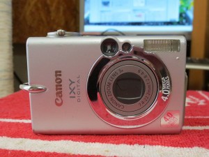 20130122 03 300x225 新しいデジカメ(Canon IXY 430F)と歴代デイカメ達