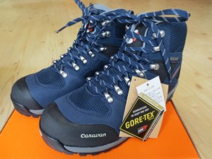 IMG 0607 300x225 登山靴を購入しました。Caravan（キャラバン） C1 02 671STDネイビー