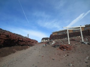 IMG 0895 300x225 富士登山2013　吉田ルート　お鉢めぐりと下山