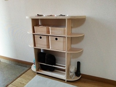 DSC 0047 1 400x300 玄関に小物を置く棚をDIY