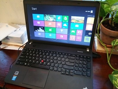 DSC 0014 400x300 ノートパソコン貰った　lenovo ThinkPad E540