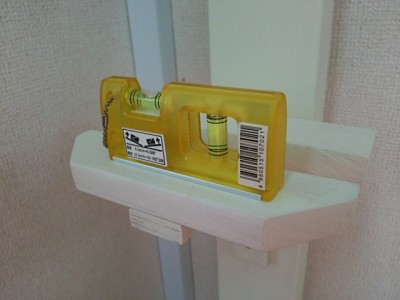 DSC 0055 400x300 ディアウォール（WAKAI）で、観葉植物のスタンドをオシャレにDIY　その2
