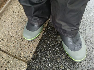 DSC 0018 400x300 通勤用の雨靴　早めの梅雨支度