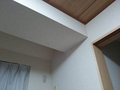 DSC 0049 400x300 ディアウォールで本棚をDIY　ポイントは低価格の棚板　その3