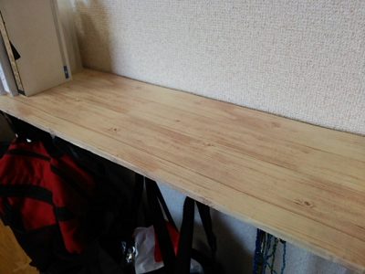 DSC 0086 400x300 新たな本棚を2×4(ツーバイフォー)でDIY　ディアウォール その4