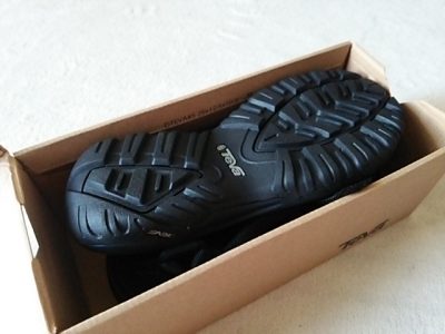 DSC 0040 400x300 Teva(テバ) スポーツサンダル ハリケーン　誕生日プレゼントに