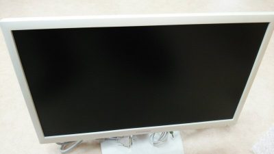 DSC 0011 400x225 PCのディスプレイ買いました。FRONTIER FR2302W [23インチ ホワイト]