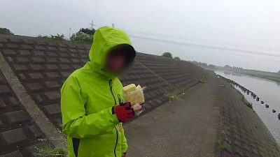 0518 02 400x225 多摩川で雨の中バス釣りしたら、でっかいニゴイがヒット ｜釣行記 2018 6月 P.27