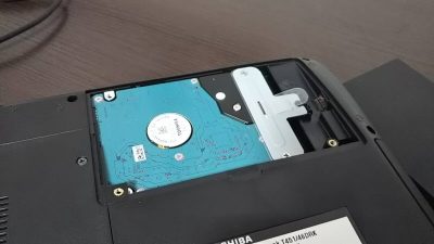 DSC 0094 1 400x225 【TOSHIBA dynabook T451】スピードアップのメンテナンス5　SSD 換装