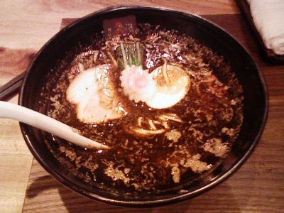 2008 0701 04 400x300 ケミストリー コンサート in 武道館 とラーメン「五行」西麻布