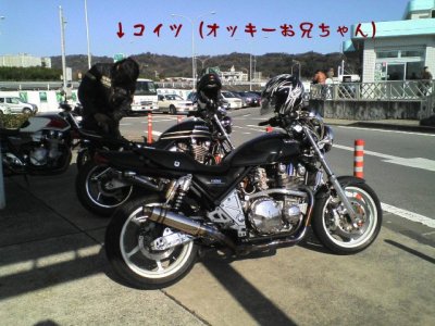 2010 0105 01 400x300 伊豆ツーリングで救急車に乗りました　ゼファー1100