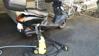 DSC 0089 400x225 スクーター（スペイシー100）と自転車を高圧洗浄機で洗車