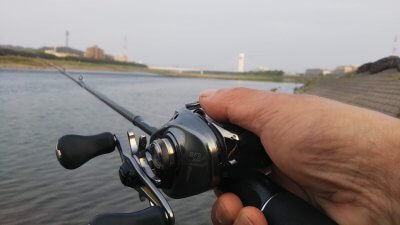 DSC 0147 400x225 【バス釣り 多摩川】朝マズメ狙いのつもりがこの混み様｜釣行記2020 5月 P.08