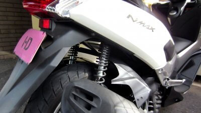 006 400x225 YAMAHA NMAX125 リアインナーフェンダー　このパーツは必須アイテム