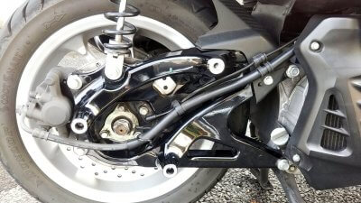 DSC 0165 1 400x225 YAMAHA NMAX125 BEAMS（ビームス）CORSA EVOⅡ ヒートチタン