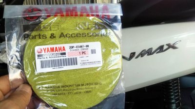 DSC 0189 400x225 YAMAHA NMAX125　クランクケースカバー エレメント交換