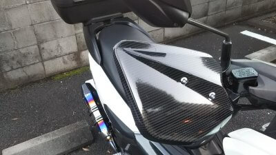 DSC 0264 400x225 YAMAHA NMAX125 ナックルバイザー（ナックルカバー） ラッピング（カーボン調）