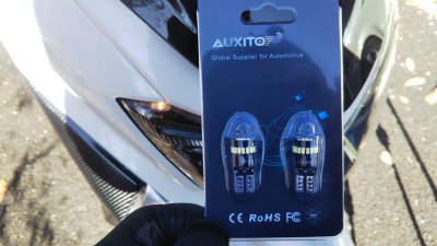 DSC 0217 400x225 YAMAHA NMAX125 ポジション球をLED(チップ24連)に交換