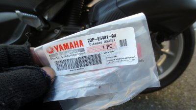 IMG 1365 400x225 YAMAHA NMAX125 クランクケースカバー（純正部品）交換