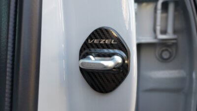 002 1 400x225 新型ヴェゼル（e:HEV Z）ドアロックカバー（カーボン調）をAmazonで購入。【HONDA VEZEL VOL.29】