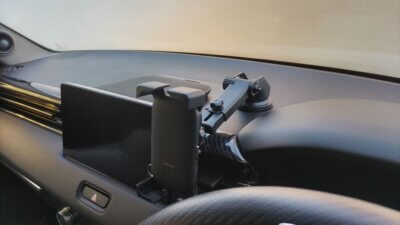 DSC 2594 400x225 ホンダ ヴェゼル（e:HEV Z）スマホホルダー(Kashimura KW 4 自動開閉式 ワイヤレス充電ホルダー)【HONDA VEZEL VOL.65】