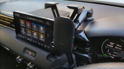 DSC 2597 400x225 ホンダ ヴェゼル（e:HEV Z）スマホホルダー(Kashimura KW 4 自動開閉式 ワイヤレス充電ホルダー)【HONDA VEZEL VOL.65】