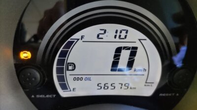 DSC 2621 400x225 【YAMAHA NMAX125】リアタイヤがパンクしたので自分で修理しました。