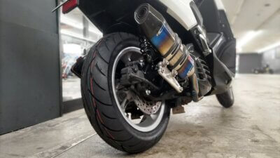 DSC 3372 01 400x225 スクーター（NMAX125改）リア（後）タイヤ交換　新旧共にIRC モビシティ（MOBICITY）SCT 001