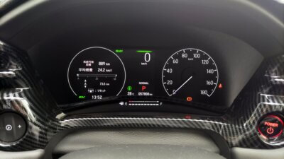 ホンダ ヴェゼル(e:HEV)をぶつけてしまった…へこみ・キズ修理【前編】自損事故からディーラー入庫まで【HONDA VEZEL VOL.98】 DSC 3709 01 400x225 ホンダ ヴェゼル(e:HEV)をぶつけてしまった…へこみ・キズ修理【前編】自損事故からディーラー入庫まで【HONDA VEZEL VOL.98】
