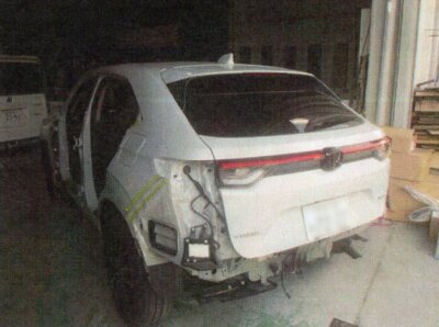ホンダ ヴェゼル(e:HEV)をぶつけてしまった【後編】驚きの修理費45万円!交換部品・修理工程をすべて公開【HONDA VEZEL VOL.97】 img002 400x298 ホンダ ヴェゼル(e:HEV)をぶつけてしまった【後編】驚きの修理費45万円!交換部品・修理工程をすべて公開【HONDA VEZEL VOL.97】
