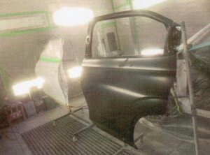 ホンダ ヴェゼル(e:HEV)をぶつけてしまった【後編】驚きの修理費45万円!交換部品・修理工程をすべて公開【HONDA VEZEL VOL.97】 img031 300x222 ホンダ ヴェゼル(e:HEV)をぶつけてしまった【後編】驚きの修理費45万円!交換部品・修理工程をすべて公開【HONDA VEZEL VOL.97】