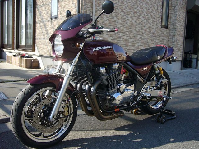 ゼファー1100 鬼フィン　V.S.O. V.S.O 鬼フィンポイントカバー のパーツレビュー | ゼファーχ