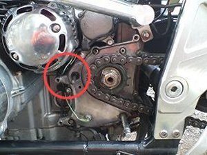スプロケカバーを外して見たら！？