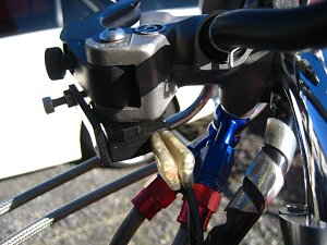 しばしいろんな角度から観賞　ブレーキスイッチ